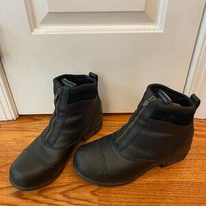 Ariat Black Leather Ankle Boots, Brossard style